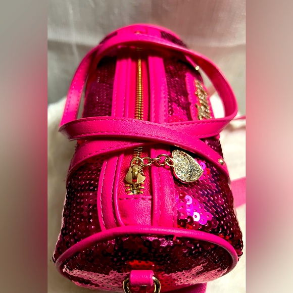 NEW Juicy Couture Pink Sequin Mini Barrel Bag - Picture 3 of 7